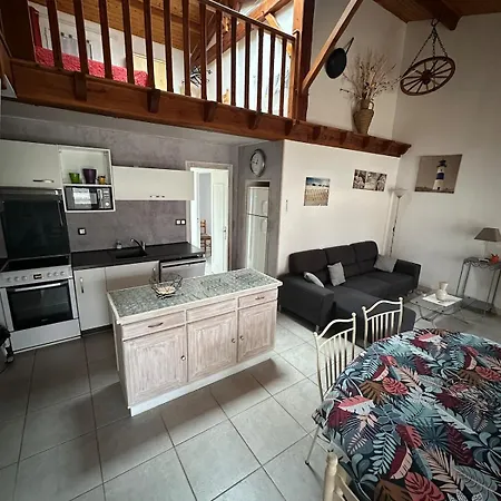 Maison De - A 200m *
