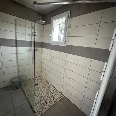 Maison De - A 200m *