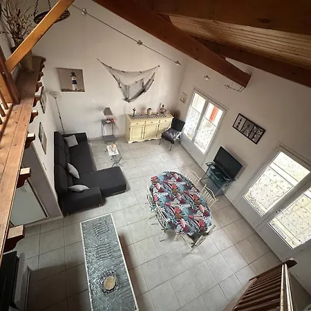 بيت للعطل Maison De - A 200m
