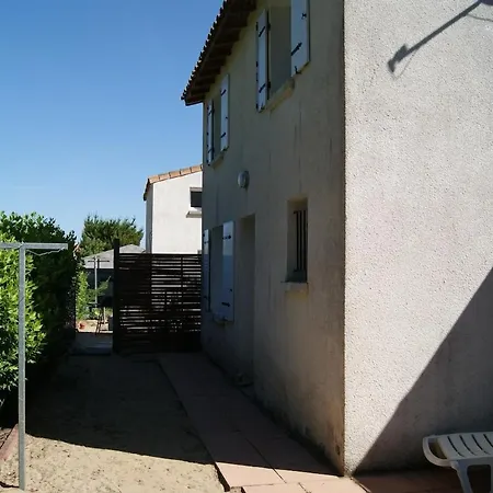 Maison De - A 200m بيت للعطل