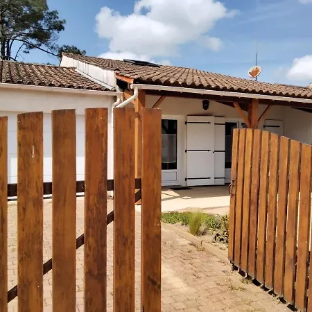 بيت للعطل Maison De - A 200m