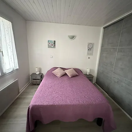Maison De - A 200m بيت للعطل