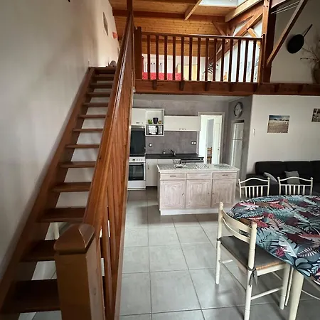 Maison De - A 200m Ferienhaus